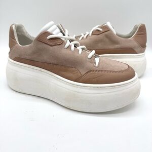 Un Paso Mas Women’s platform Sneakers Tan Lace Up